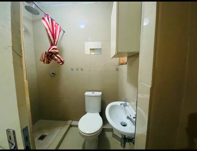 3 BEDROOM FLAT TO LET IN KENVILLE